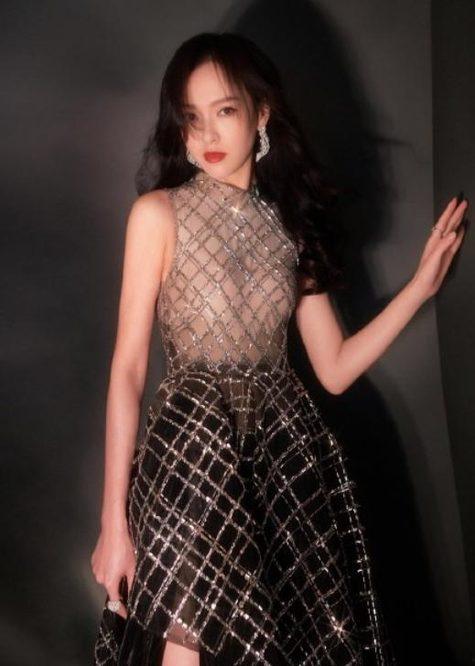 张萌爆料唐嫣采访视频,揭秘明星访谈背后的故事