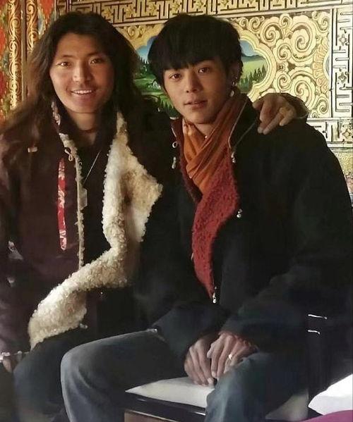 最新舅舅爆料事件视频,事件背后惊人真相曝光 第1张 最新舅舅爆料事件视频,事件背后惊人真相曝光 第1张